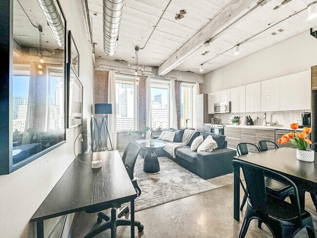 Foto del edificio - 555 Evergreen St