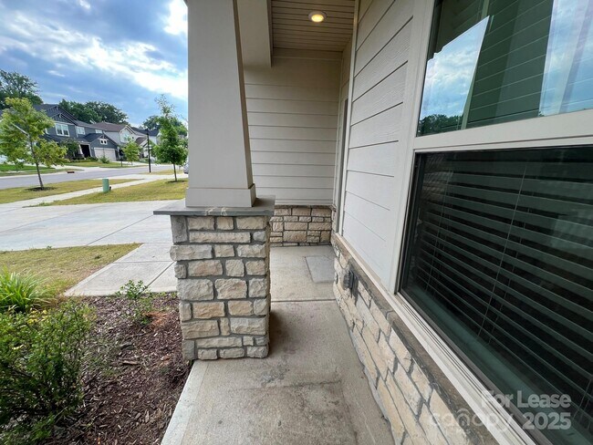 Foto del edificio - 12516 Stoneybrook Station Pkwy