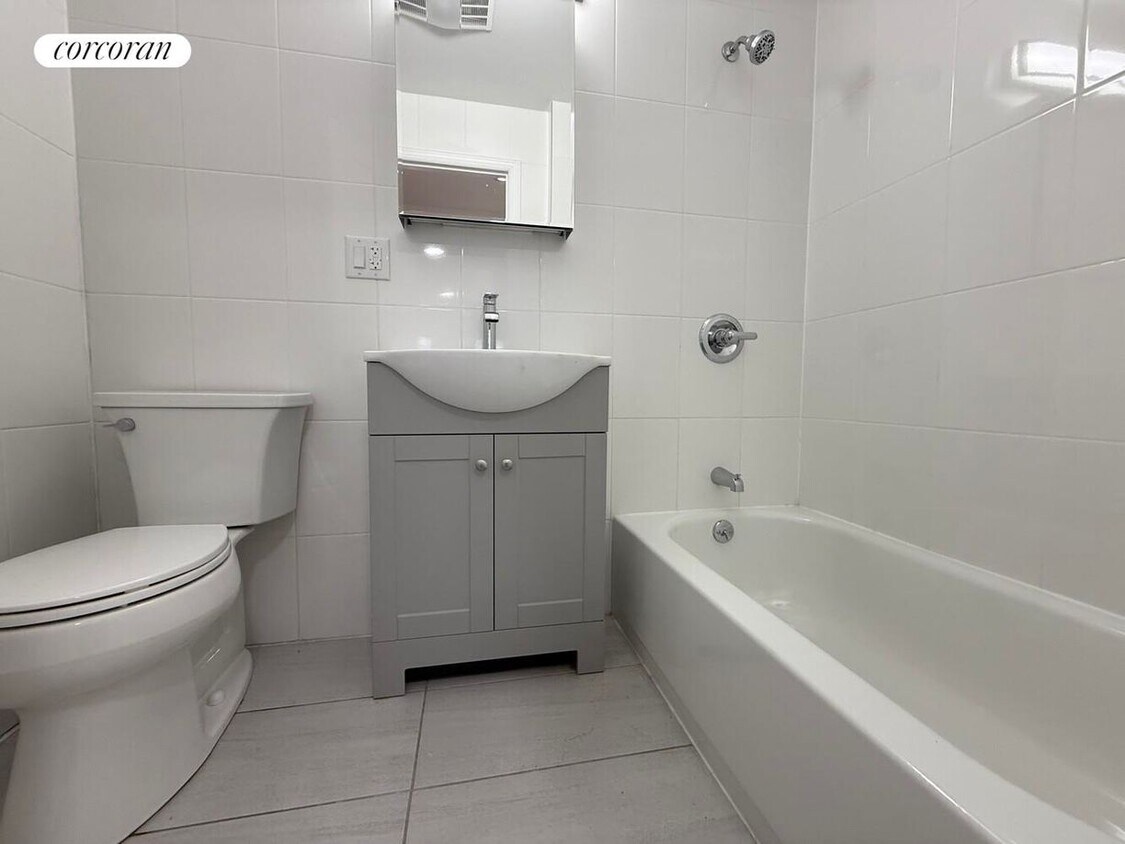 Foto del edificio - 486 E 74th St