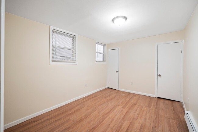 Foto del edificio - 687 Summit Ave