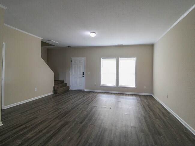 Foto del edificio - 122 Meadows Ln