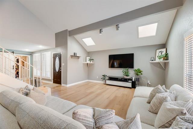 Foto del edificio - 510 Willow Creek Ct