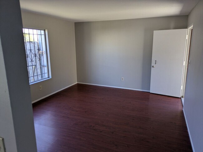 Foto del edificio - Noeline Ave Lomita Area