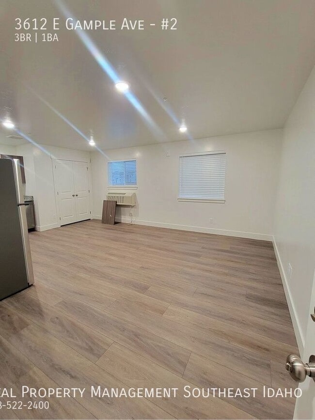 Building Photo - Modern 3 Bedroom,  Bathroom Apartment for ...