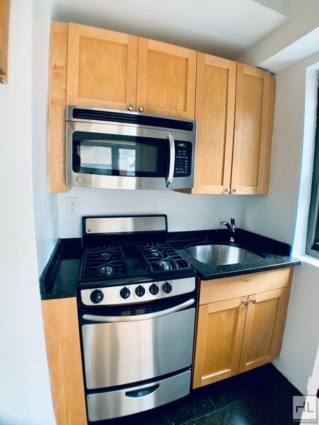 Foto del edificio - EAST 56 STREET