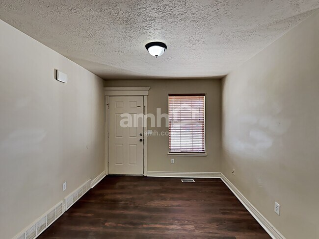Building Photo - 7788 Kookaburra Ct