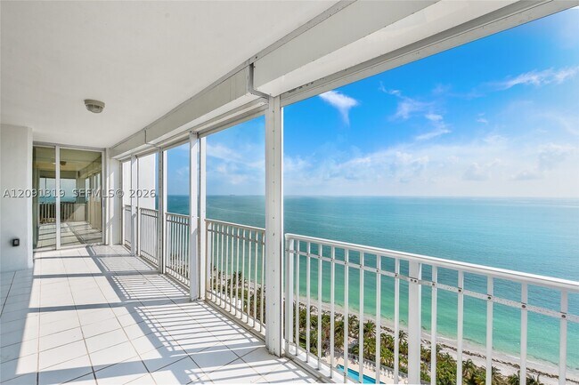 Foto del edificio - 881 Ocean Dr
