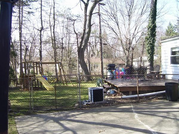 Building Photo - 23501 Loomis Ct