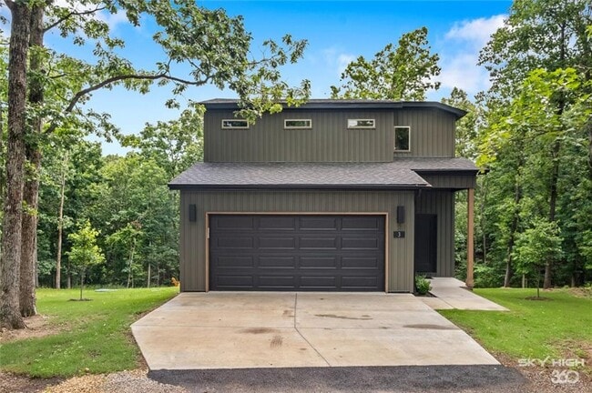 Building Photo - 3 Kilham Ln