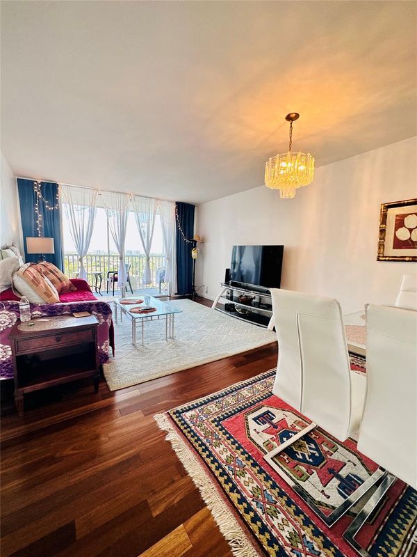 Foto del edificio - 1391 S Ocean Blvd