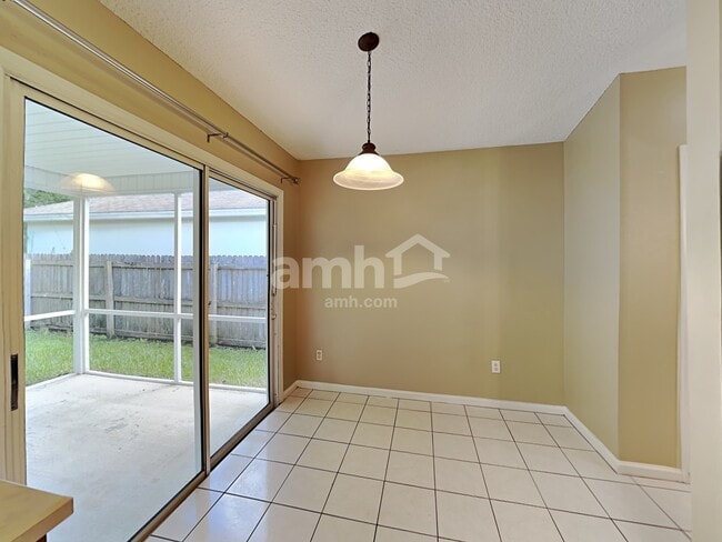 Foto del edificio - 867 Bonaparte Landing Blvd