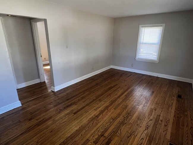 Photo - 1002 Meadow Hill Rd House