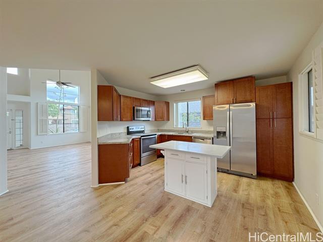 Building Photo - 95-1047-1047 Hookowa St