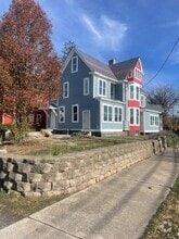 Building Photo - 202 Carlisle St