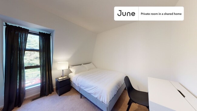 Building Photo - Room in Shared 5 bed/3 bath home in Logan Circle