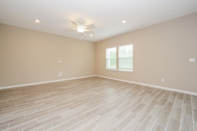 Building Photo - 9808 Lovage Ln
