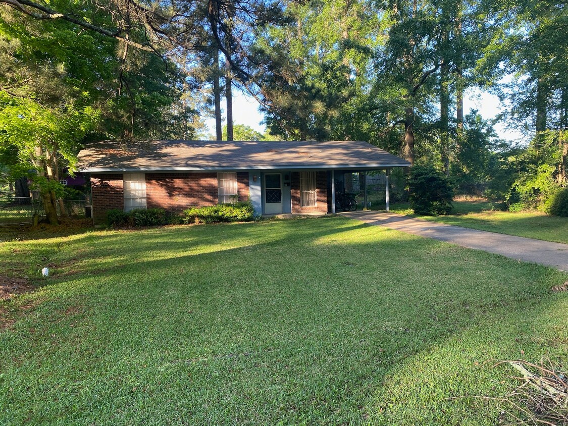 Primary Photo - 305 Cartwright Drive