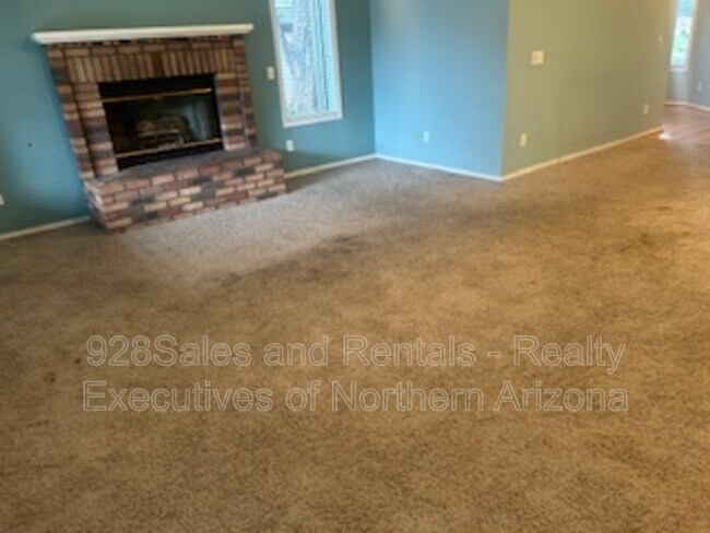 Foto del edificio - 6426 E Willow Loop