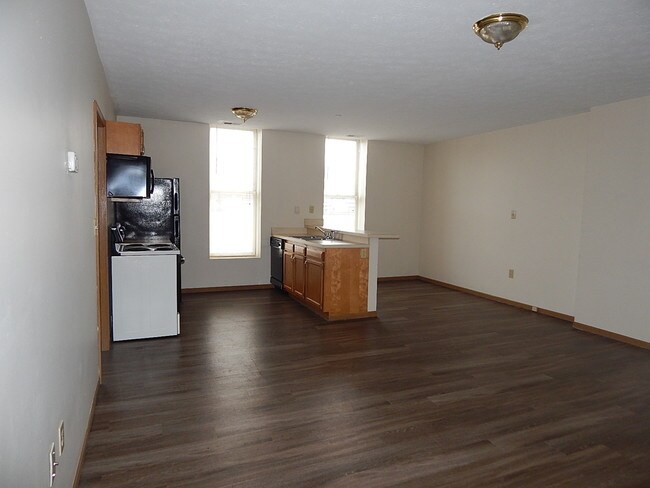 Foto del edificio - 664 Broadway Ave