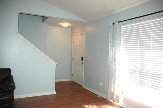 Building Photo - 46 Park Ridge Dr