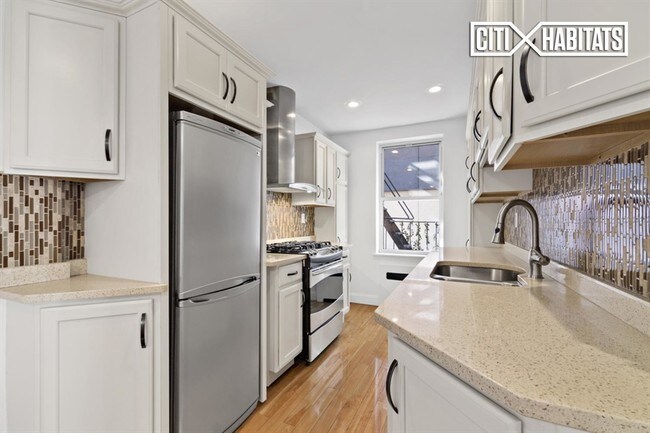 Foto del edificio - 101 WEST 23RD ST CO