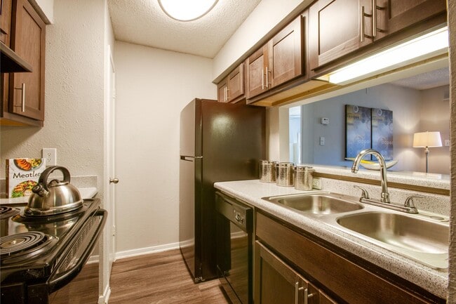 Building Photo - Sedona Canyon