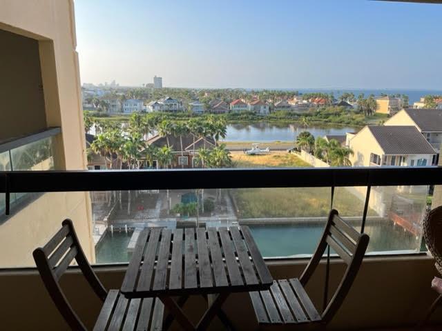 Foto principal - 6403 Padre Blvd