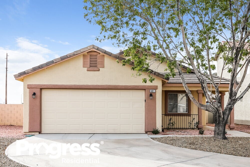 Primary Photo - 601 Tobble Creek Ct