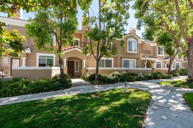 Building Photo - 3 Bedroom Townhome in the Monte Rio Community of Rancho Peñasquitos