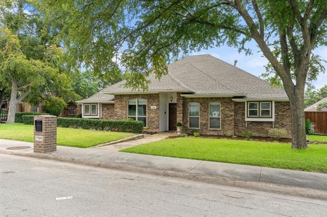 Foto del edificio - 7344 Kirkham Dr