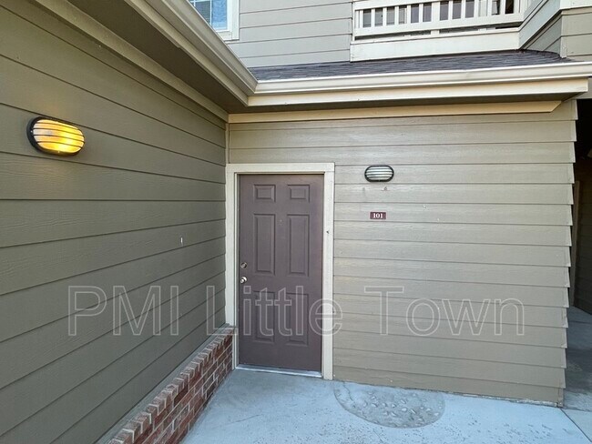 Building Photo - 12931 Ironstone Way