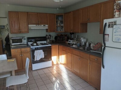 Primary Photo - 20 Ashley St