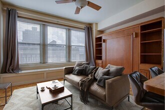 Building Photo - 66 Monroe Ave