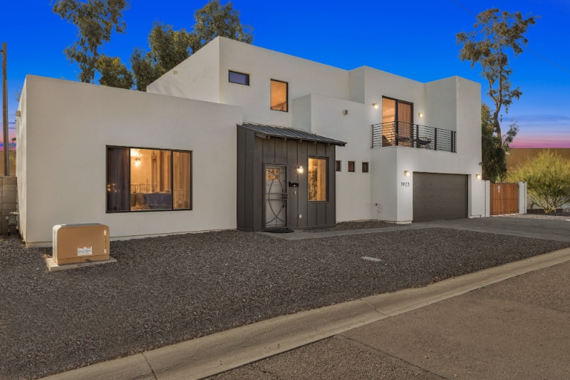 Primary Photo - 1923 E Monterey Way