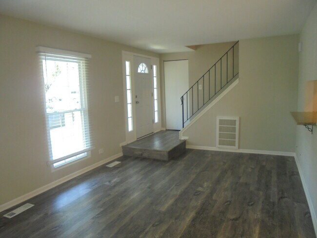 Building Photo - 269 Butternut Ln