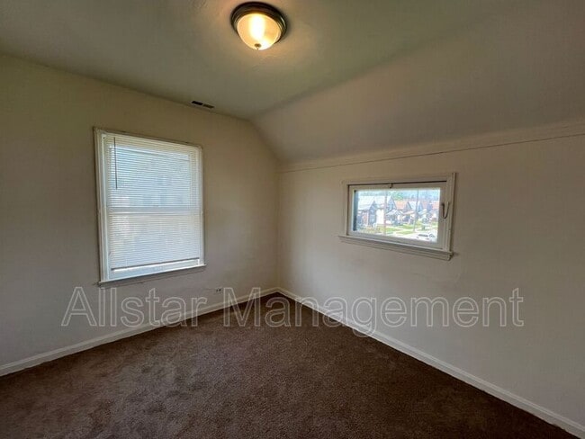 Building Photo - 3617 W 46th St