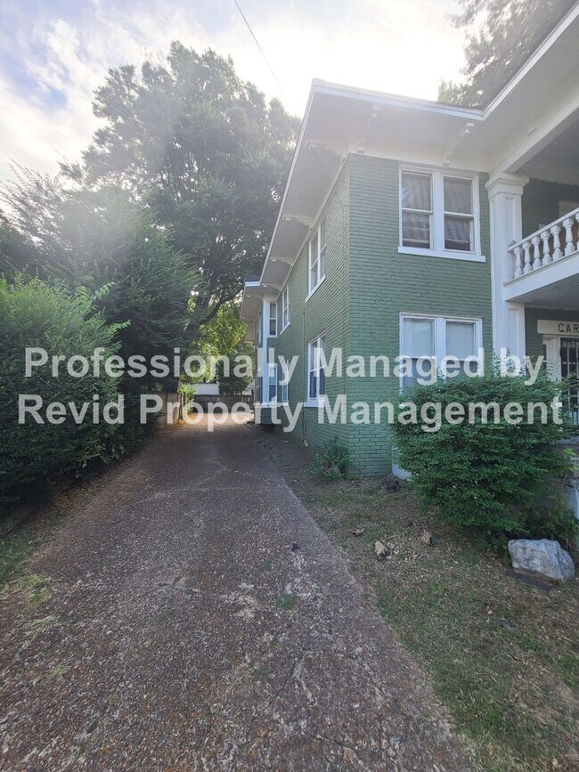 Building Photo - 282 Garland St
