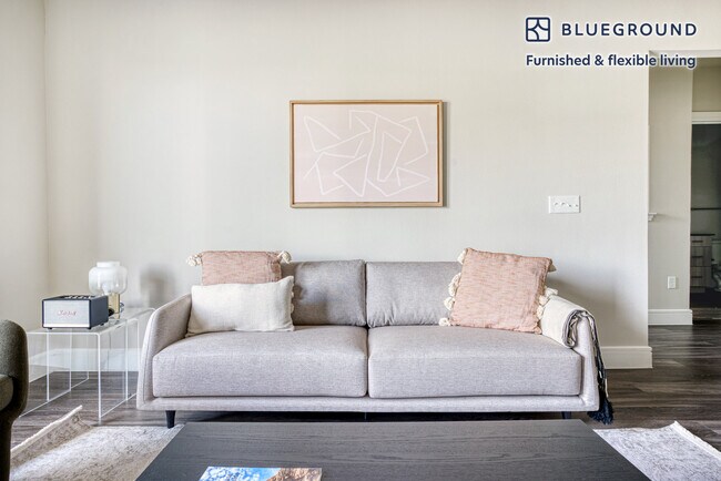 Foto del edificio - 1621 E 6th St