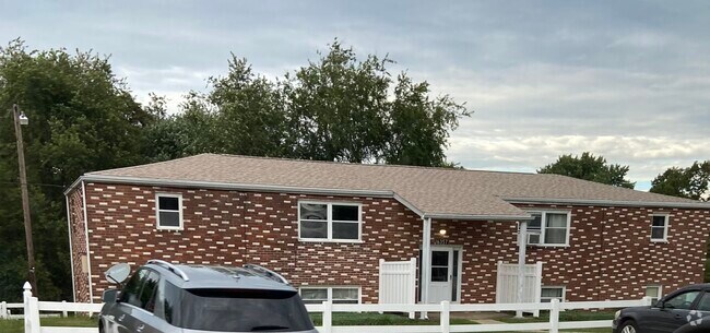 Building Photo - 16357 Irish Ridge Rd