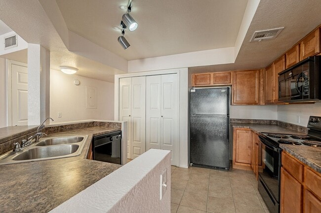 Ready to Move In - Two Bedrooms! - Ready to Move In - Two Bedrooms! Apartment
