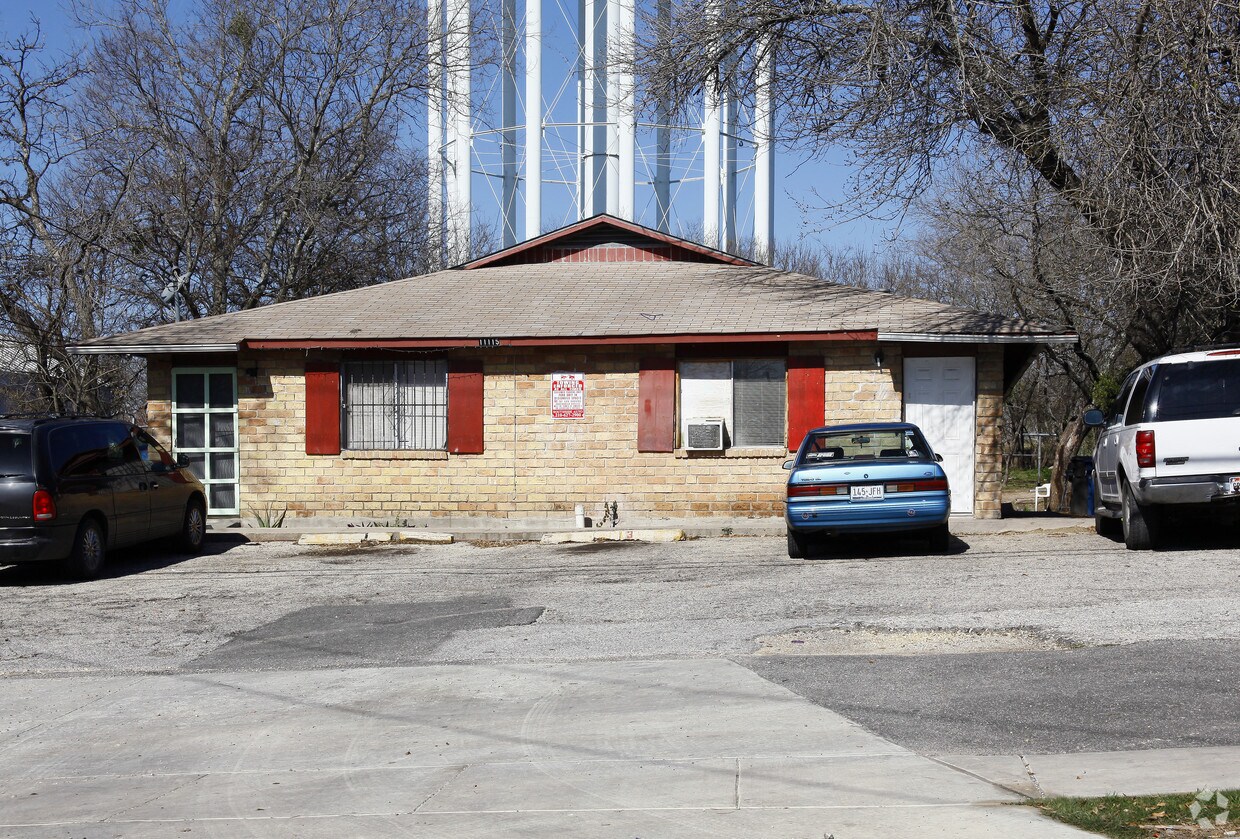 Building Photo - 11115 Belair Dr