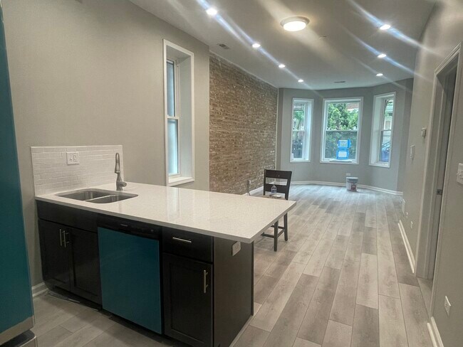 Foto del edificio - 2535 S Trumbull Ave