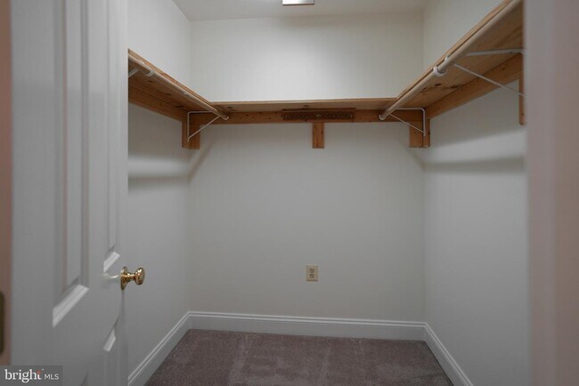 Building Photo - 1515 Park Rd NW