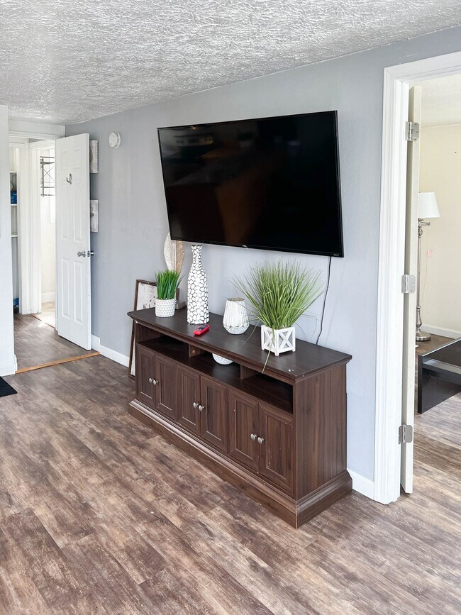 Photo - 446 E 10th Ave Townhome