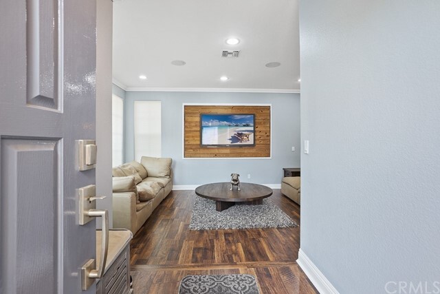 Building Photo - 52 Touraine Pl