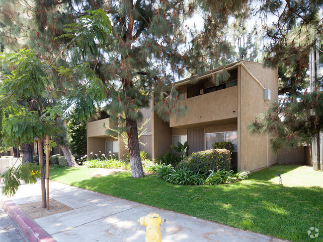 Building Photo - Rosewood Gardens