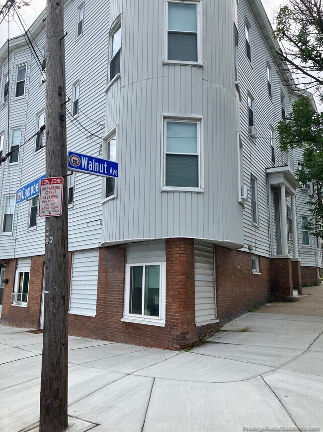 Foto del edificio - 264 Campbell Ave