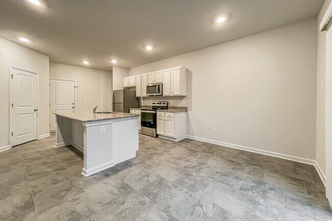 Foto del edificio - 101 Hamilton Pointe Dr