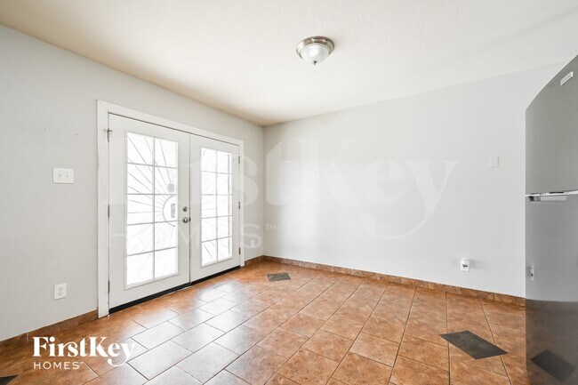 Foto del edificio - 15250 N 32nd Dr