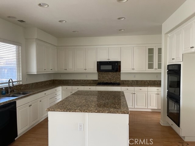 Building Photo - 29580 Hyperion St
